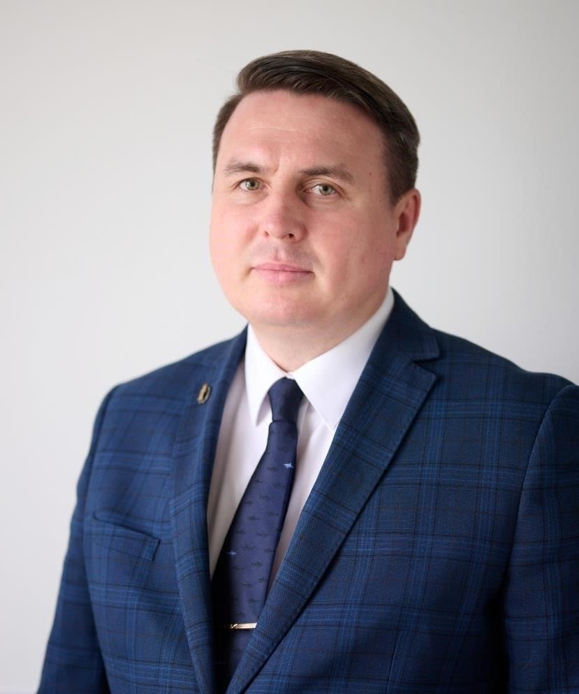 Вопрос о льготном стаже для сотрудников МВД с неаккредитованным профессиональным образованием